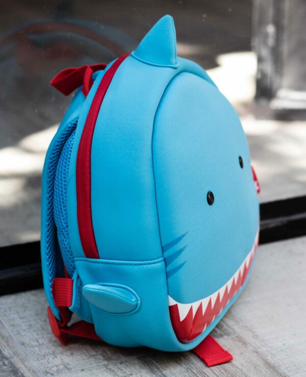 Mochila Neopreno Tiburón pequeño - Imagen 3