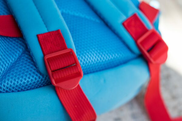 Mochila Neopreno Tiburón pequeño - Imagen 7